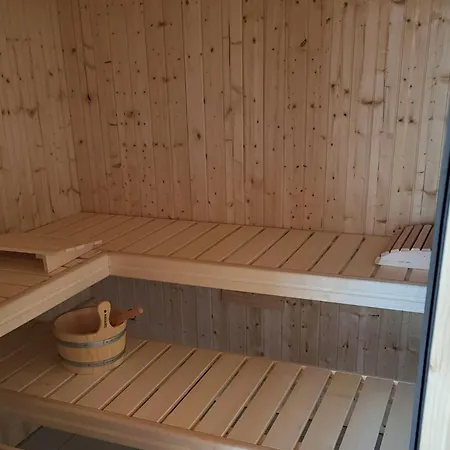 Hanne Herrmann Hus Esgrus