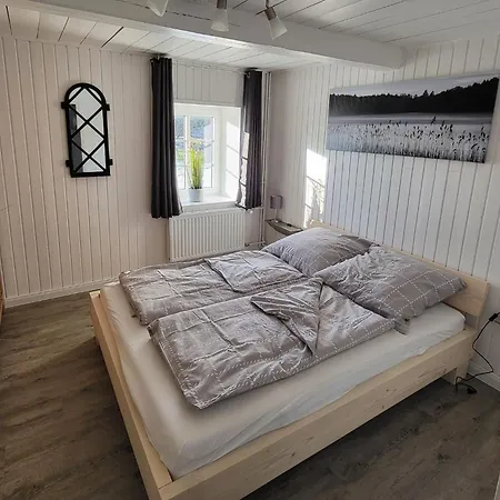 Hanne Herrmann Hus Esgrus